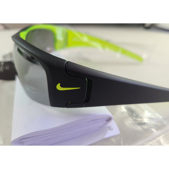 Nike Diverge Men's Sunglasses Matte Black Volt EV0325 Sport Wrap New w Tag Paper - Picture 10 of 12